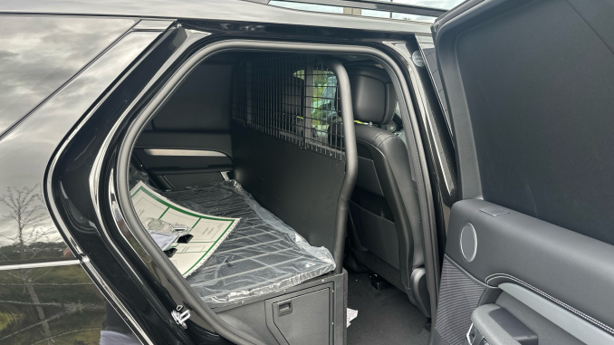 Land Rover Discovery Diesel 3.0 D350 Dynamic HSE Commercial Auto - Image 20